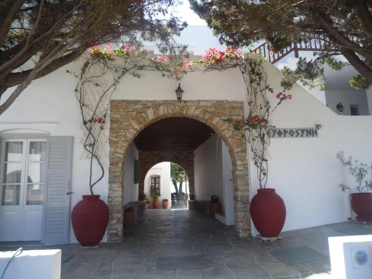 Hotel Efrosini Platis Gialos  المظهر الخارجي الصورة